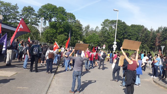 MEHR ALS NUR EINEN APPLAUS WERT…!